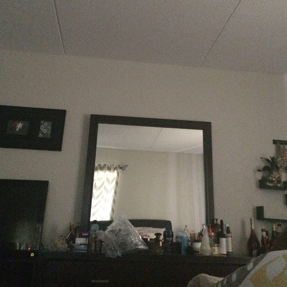 Profile Picture of Gisselah Makarutsa (@gisselah) on Poshmark