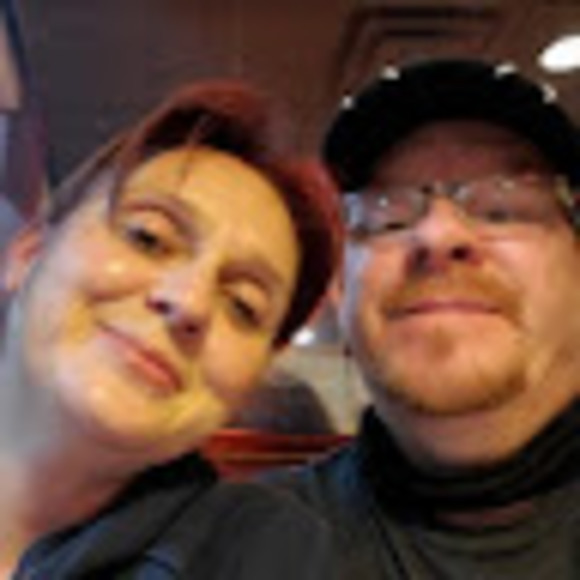 Profile Picture of Mark Beard (@mle021115) on Poshmark