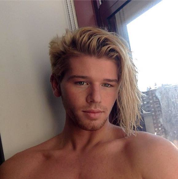 Profile Picture of Matt Stewart (@mattstewart9) on Poshmark