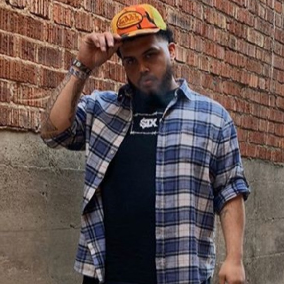 Profile Picture of Martin Acosta (@gliss_tx) on Poshmark