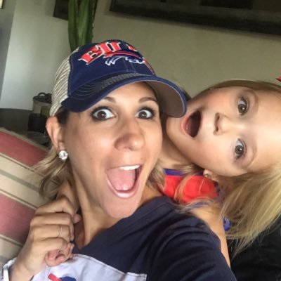 Profile Picture of Carrie Krajewski (@Jam1eKay) on Twitter