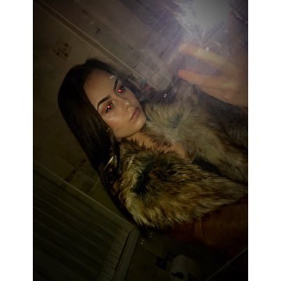 Profile Picture of Alix James (@alixjamess) on Twitter