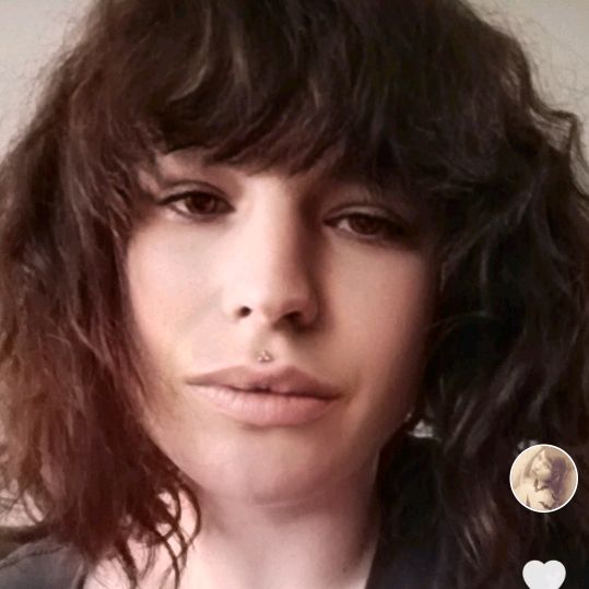 Profile Picture of Devinne (@junkiebrewster89) on Tiktok