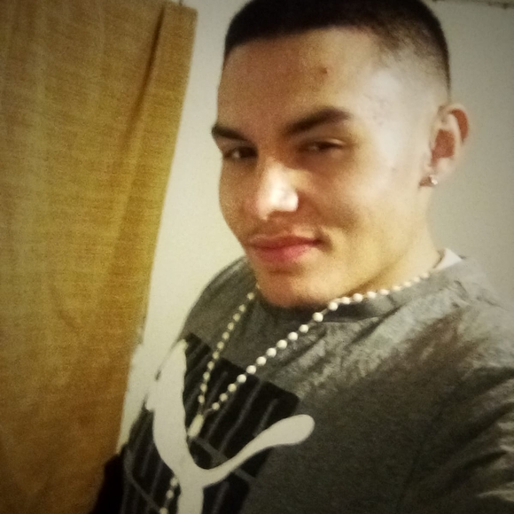 Profile Picture of Manuel Calderon (@manuel_calderon) on Poshmark