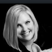 Profile Picture of Jackie Chandler (@TheJackieChandler) on Youtube