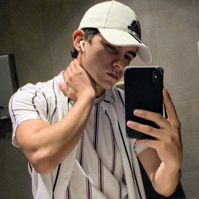 Profile Picture of Roberto Gaona (@robert_gaona) on Twitter