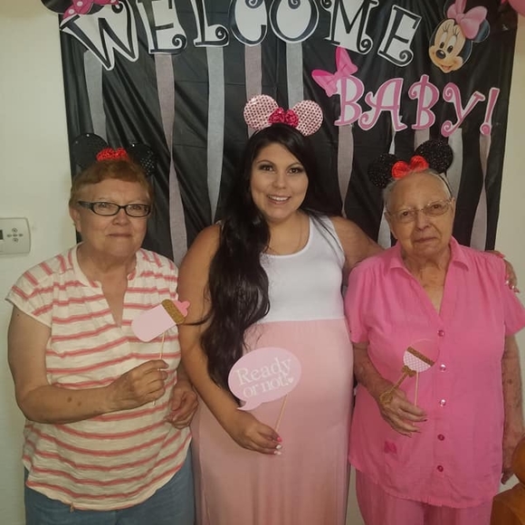 Profile Picture of Alice Herrera (@aliceherrera123) on Poshmark