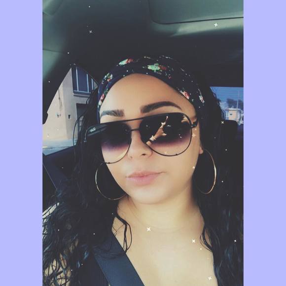 Profile Picture of Alexandra Fabiani (@alex250a) on Poshmark