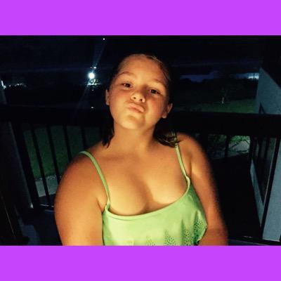 Profile Picture of Emma Overstreet (@12_overstreet) on Twitter