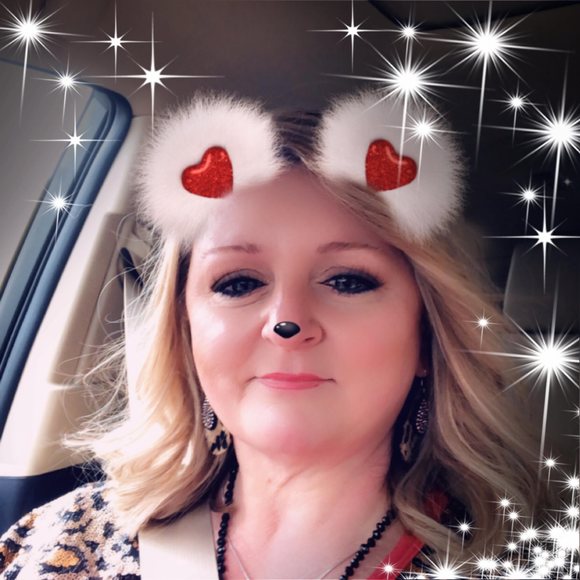 Profile Picture of Charlene Matthews (@sassychar) on Poshmark