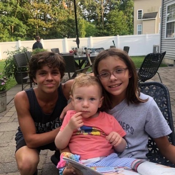 Profile Picture of Kathleen Confalone (@gilgo7355) on Poshmark