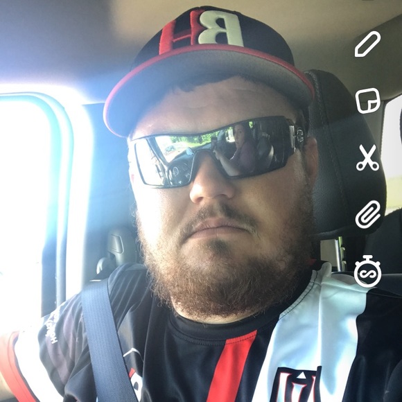 Profile Picture of Levi Studer (@levistuder) on Poshmark