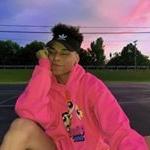Profile Picture of Larry (@haileyloveslarri) on Instagram