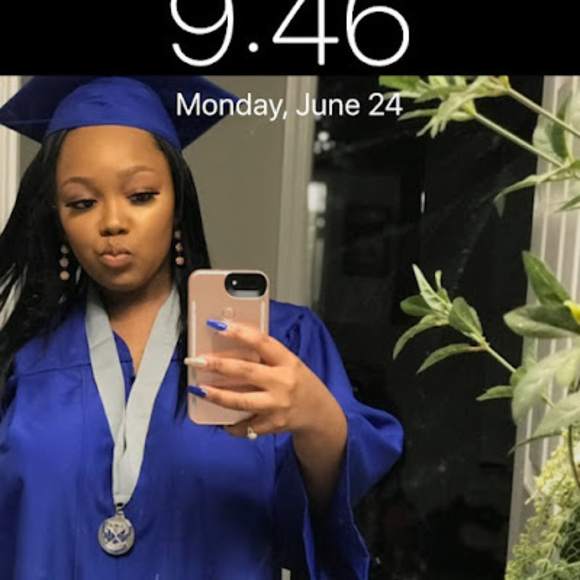 Profile Picture of Alaina Moore (@alainamoore344) on Poshmark
