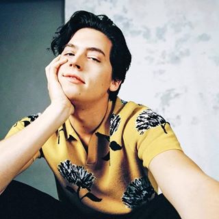 Profile Picture of Alex Miles Standall (@gargoylekingxX) on Facebook