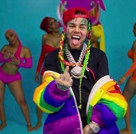 Profile Picture of Khai Le huynh (@khai_l) on Poshmark