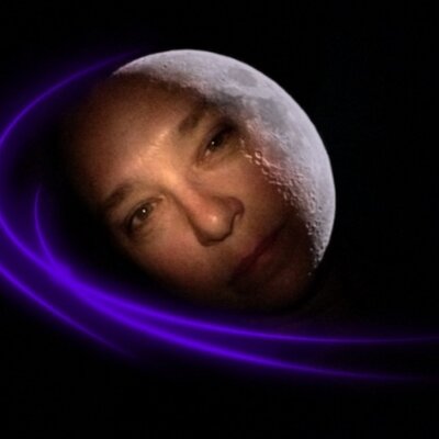 Profile Picture of Alice Neer (@ogerfire) on Twitter