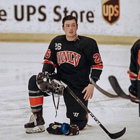 Profile Picture of Hunter Muzzillo (@huntermuzzillo) on Poshmark