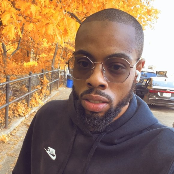 Profile Picture of Ron Richardson (@ronrichardso557) on Poshmark