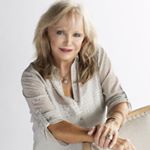 Profile Picture of Marlene Freeman (@coastaldesignsbymarlene) on Instagram