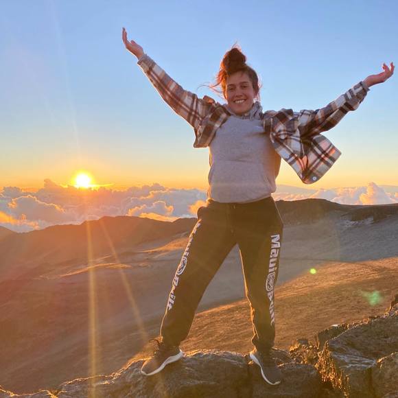 Profile Picture of Gardenia Kaleikini (@denia_) on Poshmark