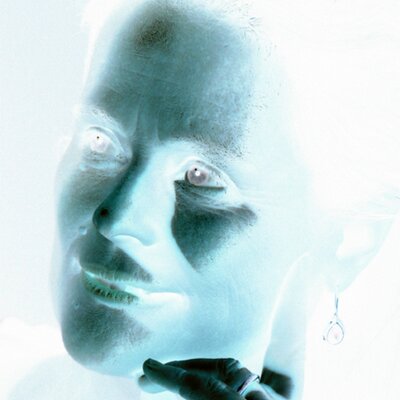 Profile Picture of Julie Haskell-Webb (@jhaskellwebb) on Twitter