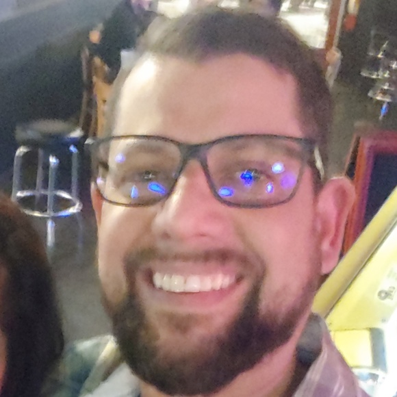 Profile Picture of Paul Breen (@breen25) on Poshmark
