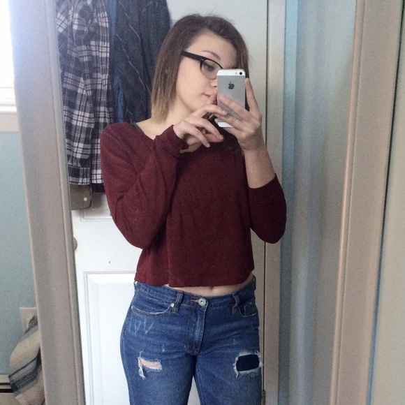 Profile Picture of Sarah Lorenzini (@sarahlorenzini) on Poshmark