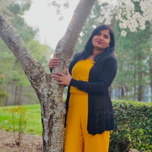 Profile Picture of Uma Kanase (@kanaseuma) on Poshmark