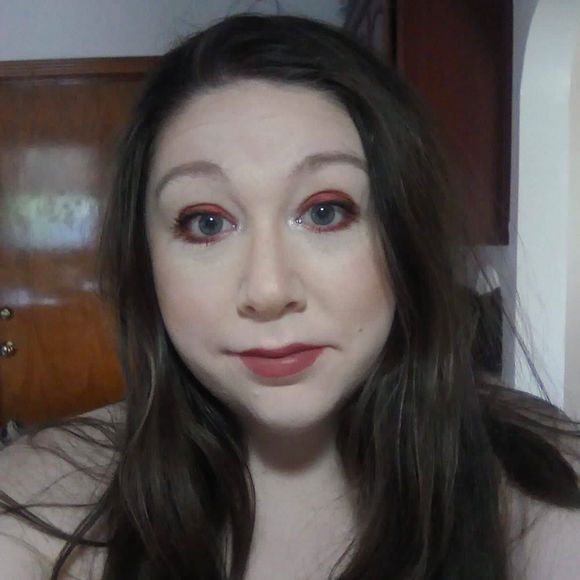 Alexis Bray - Poshmark Profile Picture of Alexis Bray (@ll_lexy_lll) on Poshmark