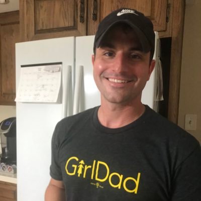 Profile Picture of mitch (@MitchMullis) on Twitter