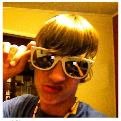Profile Picture of Nathan Hinkle #⃣ 3⃣ (@nhinkle27) on Twitter
