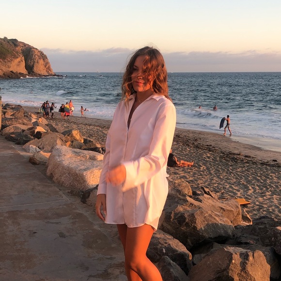 Julia Valenzuela - Poshmark Profile Picture of Julia Valenzuela (@juless18_) on Poshmark