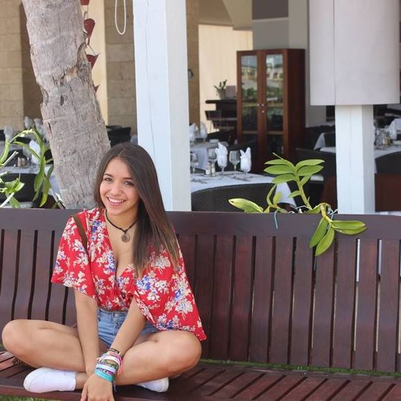 Profile Picture of Miguela Miguel (@miguela97) on Poshmark