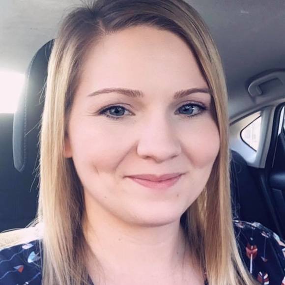 Profile Picture of Mary Ostrander (@maryostrander) on Poshmark