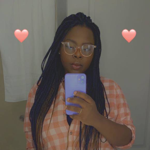 Profile Picture of Lyn Alexis (@lynalexis2012) on Poshmark