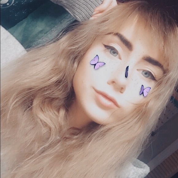Profile Picture of Sierra Bennett (@sierra2276) on Poshmark