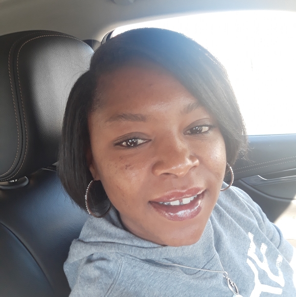 Profile Picture of Monica Mackey (@mackey8466) on Poshmark