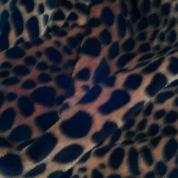 Profile Picture of Divine Pullam (@divine73) on Poshmark