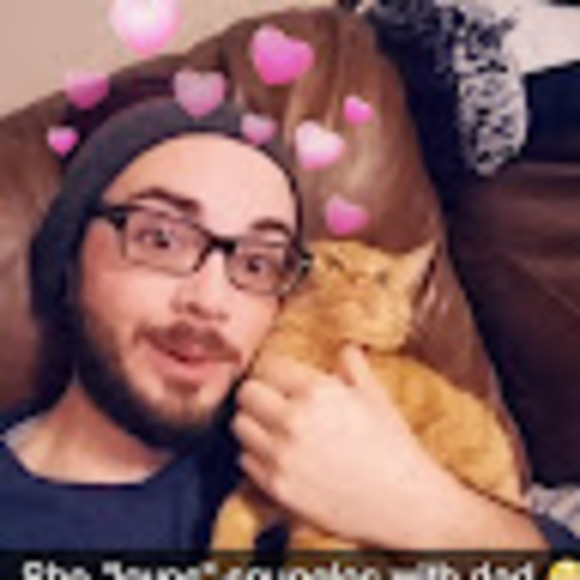 Profile Picture of Bgkerrday 89 (@kejindra89) on Poshmark