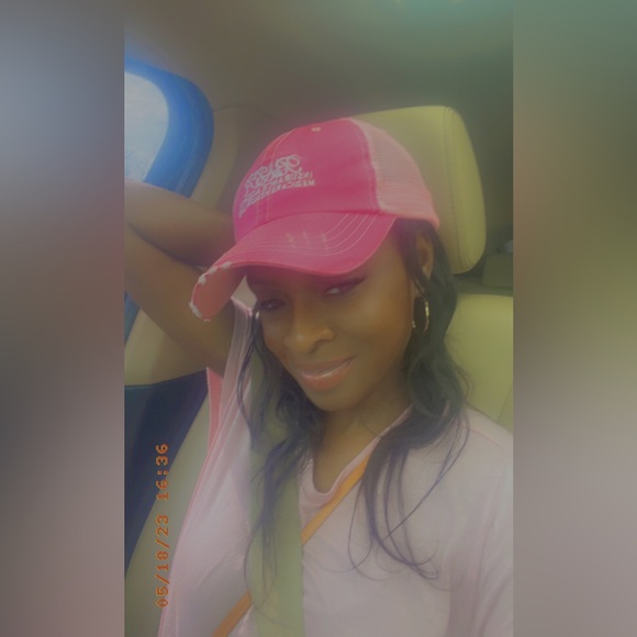 Profile Picture of Keesh Keesh (@ridem_cowgirl_) on Poshmark