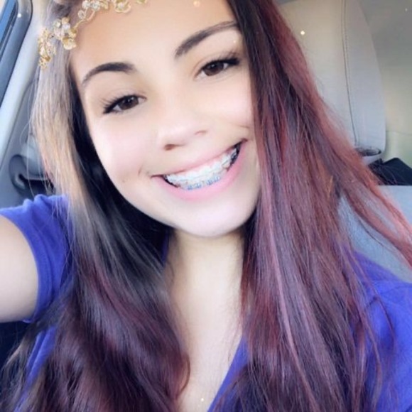 Profile Picture of Madison Laveaux (@madisonlaveaux) on Poshmark