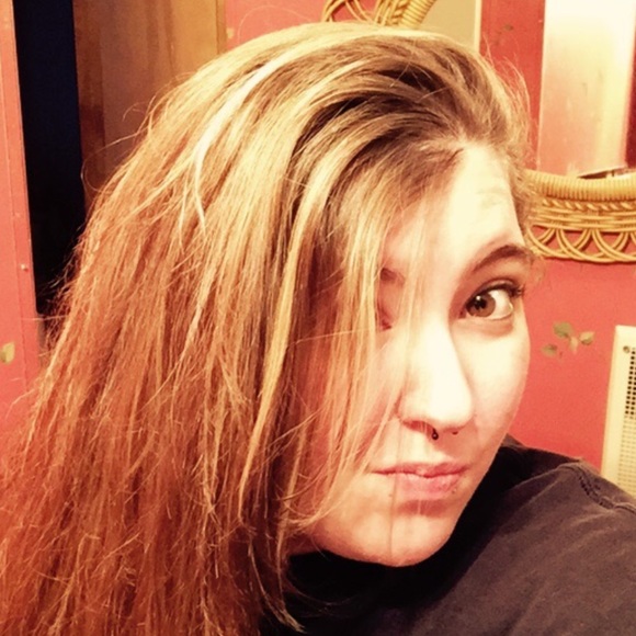 Chelsie Ruppard - Poshmark Profile Picture of Chelsie Ruppard (@cruppard01) on Poshmark