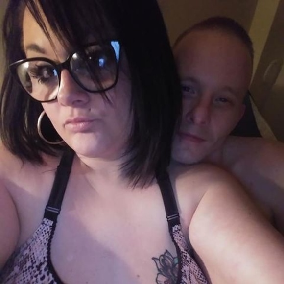 Profile Picture of Lee Aaron (@leeaaron163) on Poshmark