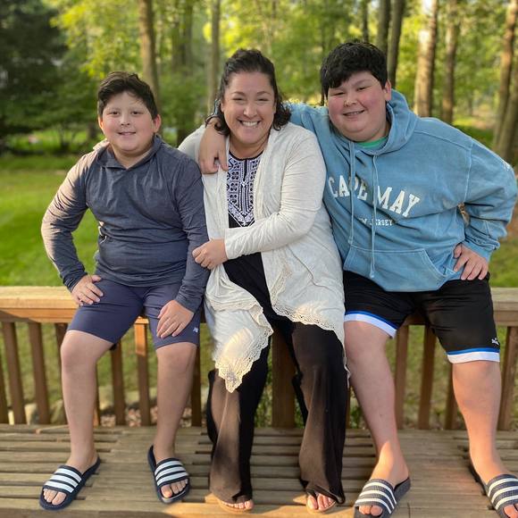 Profile Picture of Benay Josselson (@benaylr) on Poshmark