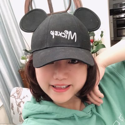 Profile Picture of Lucy Deng (@lucyyld) on Twitter