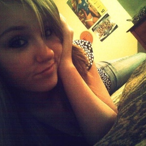 Profile Picture of Cassy Glosson (@cassylovesyouxox) on Myspace