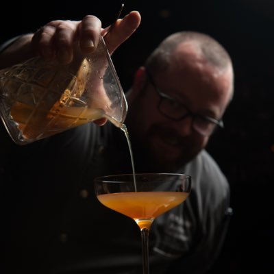 Profile Picture of Bob Peters (@Bobthebartender) on Twitter