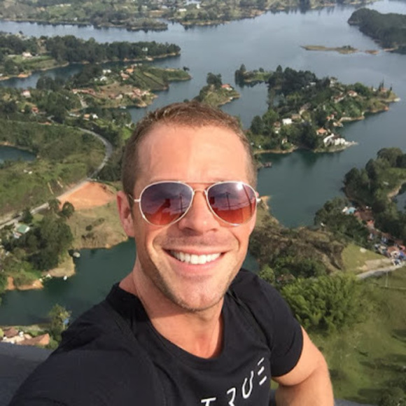 Profile Picture of Mark Jaspers (@mrjaspers) on Poshmark