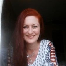 Paula Perrins - Twitter Profile Picture of Paula Perrins (@wychburydesigns) on Twitter